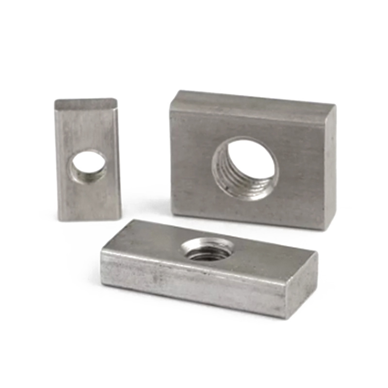 Icke -standardanpassning Square Nut Oregelbulär formad mutter